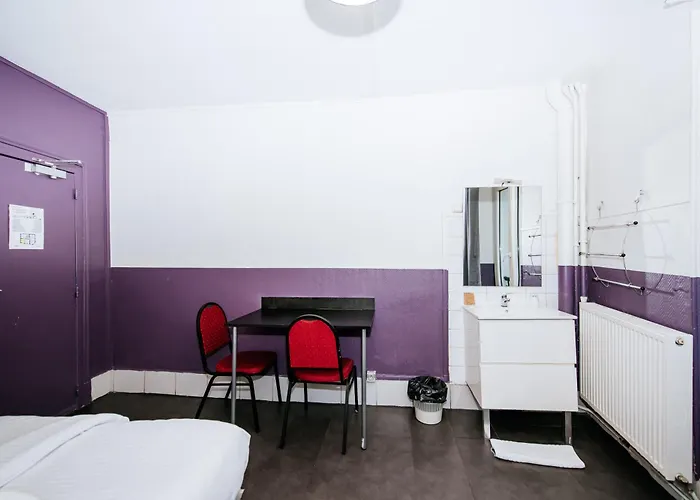 Hotel De La Poste Parigi