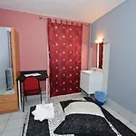 دي لا بوست فندق 3*