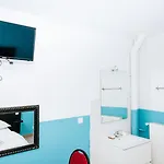 فندق دي لا بوست 3*