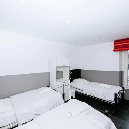 מלון De La Poste