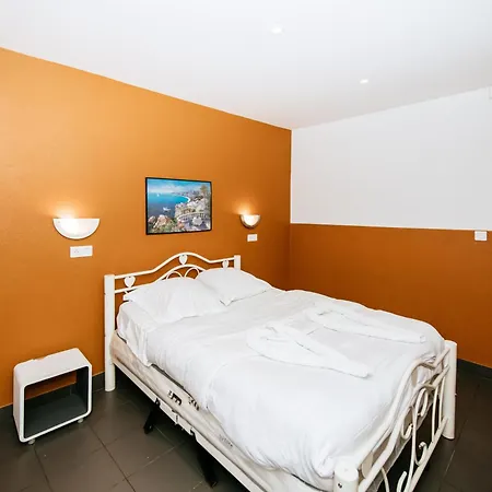 De La Poste מלון פריז