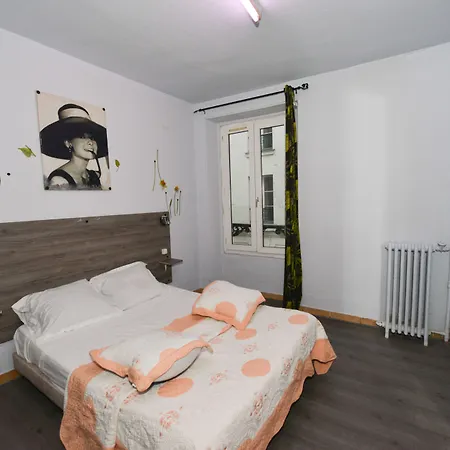 De La Poste מלון 3*