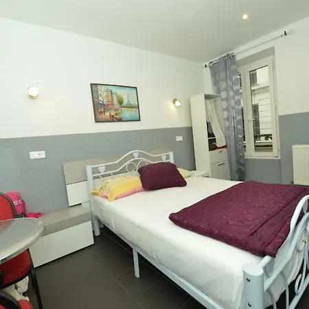 מלון De La Poste פריז