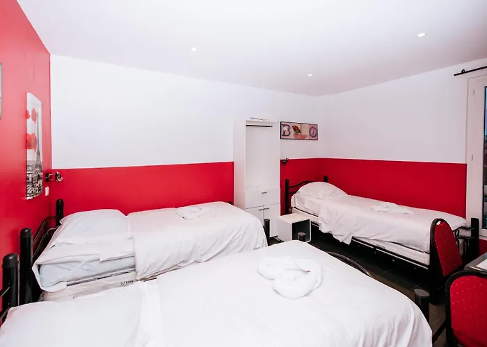 Hotel De La Poste 3*