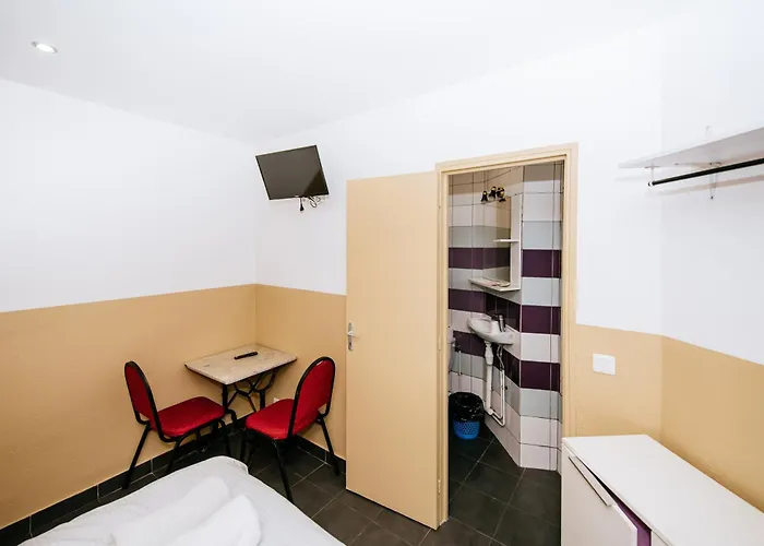 De La Poste Hotell 3*