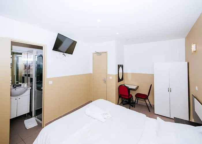 De La Poste 3* Paris